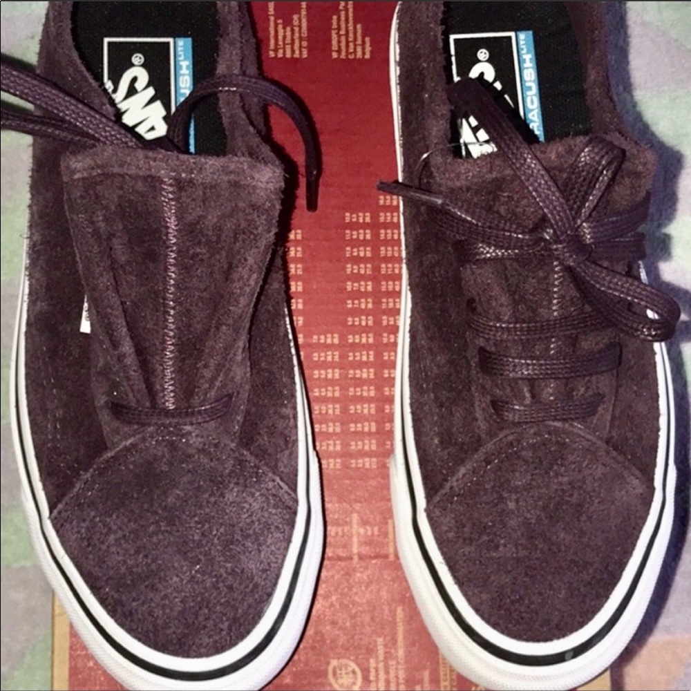 >💟DIAMO NI HAIRY UNIQUE STYLE SUEDE RAISIN TRUE WHITE LACE UP BRAND NEW 😍VANS - Picture 3 of 15